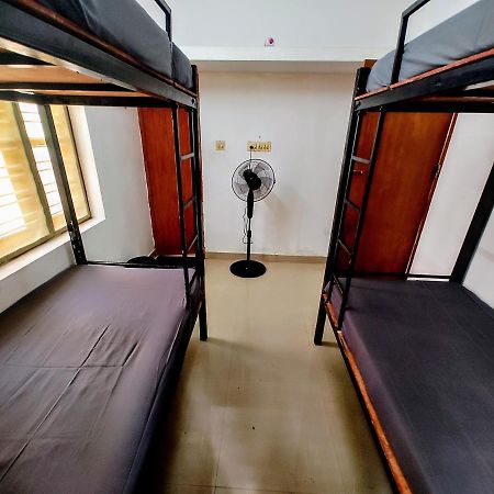 Gogonuts Hostel Varkala Ngoại thất bức ảnh