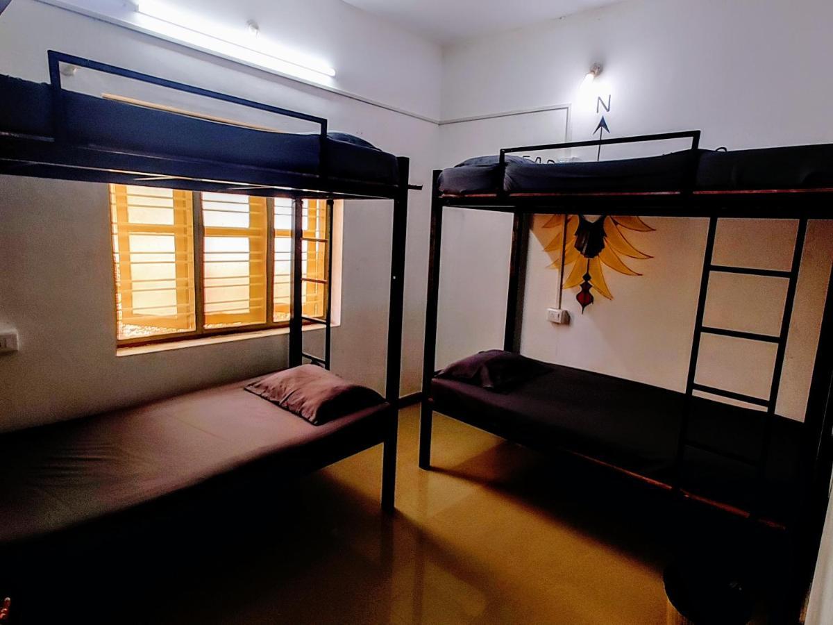 Gogonuts Hostel Varkala Ngoại thất bức ảnh