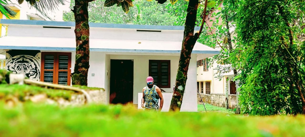 Gogonuts Hostel Varkala Ngoại thất bức ảnh