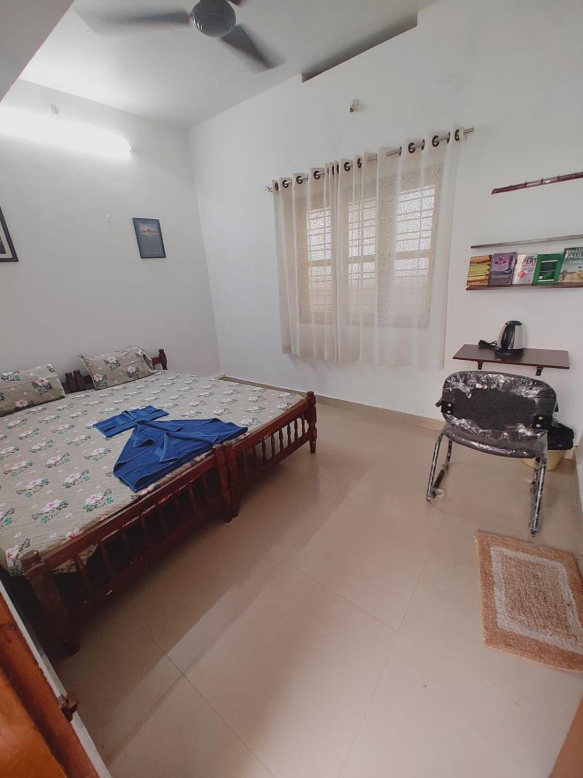 Gogonuts Hostel Varkala Phòng bức ảnh